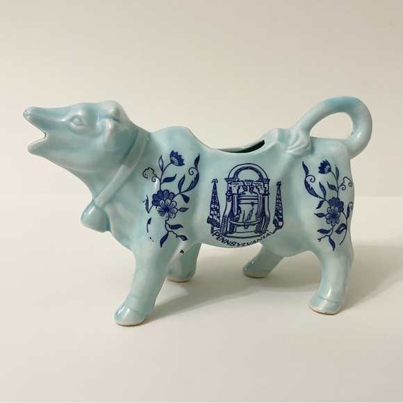 Vintage Blue Cow Creamer Pennsylvania Liberty Bell Delft Japan Spin Original - Picture 4 of 16